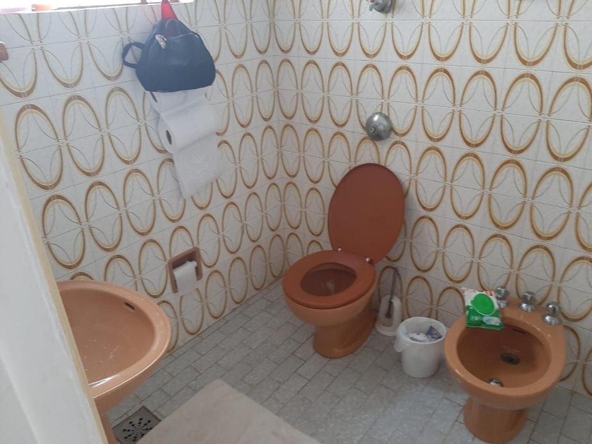 Casa 5 Quartos, Ampla, A 100 Metros Da Praia. Amigos E Familia Sao Bem Vindos A Essa Casa. Venha Viver Momentos Inesqueciveis Aqui. Guarapari Kültér fotó